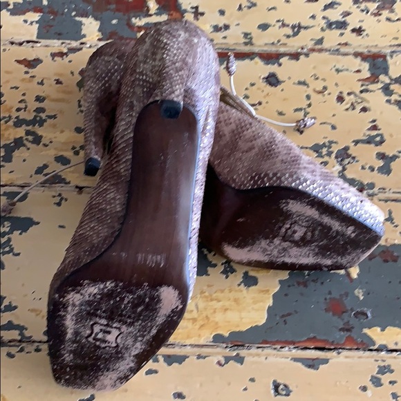 💥 STUART WEITZMAN SEXY snakeskin size 10 ½ - Picture 5 of 8